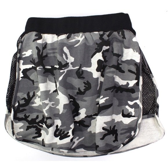 LF NWT Emma & Sam Camo Drawstring Mesh Mini Skirt - Picture 5 of 9